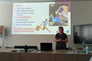 Prezentace zástupkyně sítě EURES o pracovních a studijních příležitostech v Evropě.